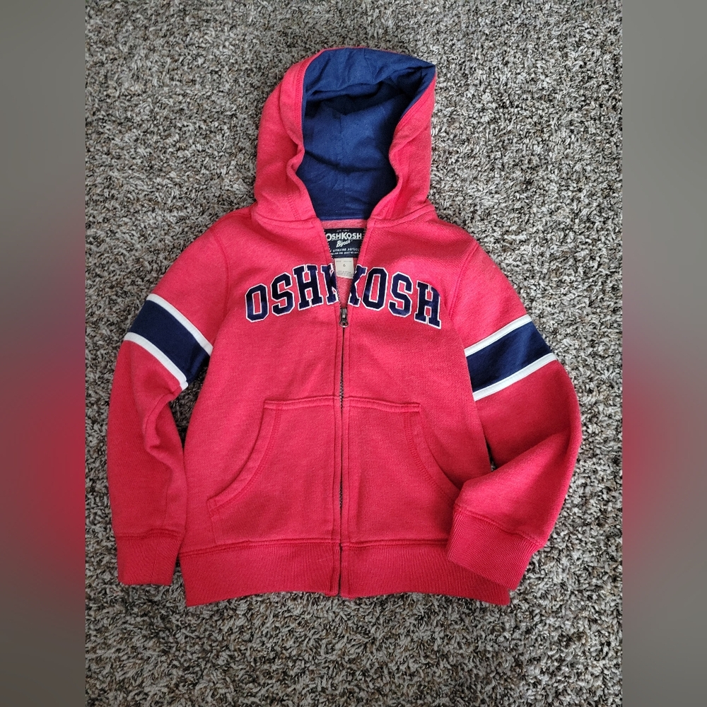 Boys size 6 Oshkosh zip up hoodie